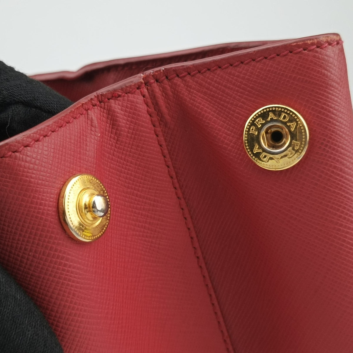 Pre-owned Prada Galleria Red SAFFIANO Leather BN1874 handbag | stylenewstar