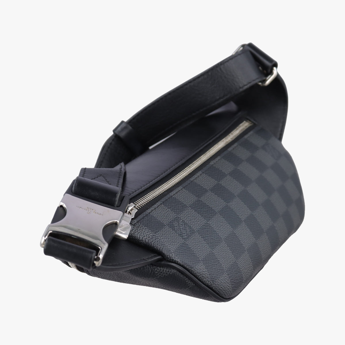 Secondhand Louis Vuitton Campus Noir Damier Graphite N40362 bum bag/waist bag | stylenewstar