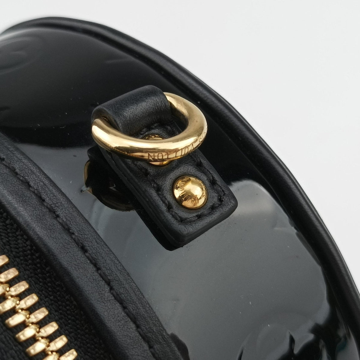 Pre-owned Louis Vuitton Mini Boite Chapeau Souple Noir Vernis M90469 shoulderbag | stylenewstar