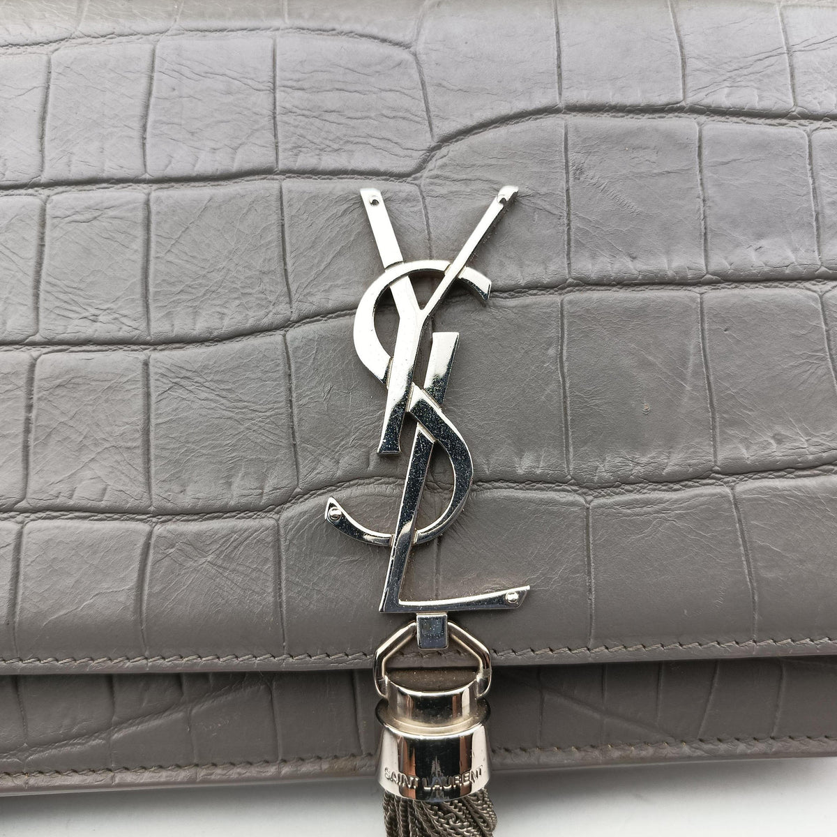 Pre-owned Yves Saint Laurent KATE Grey Leather 452159 shoulderbag | stylenewstar