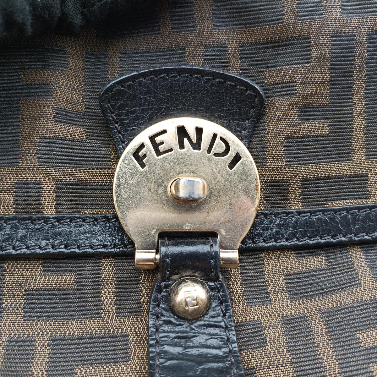 Pre-owned Fendi Zucca Brown canvas 8BT142 shoulderbag | stylenewstar