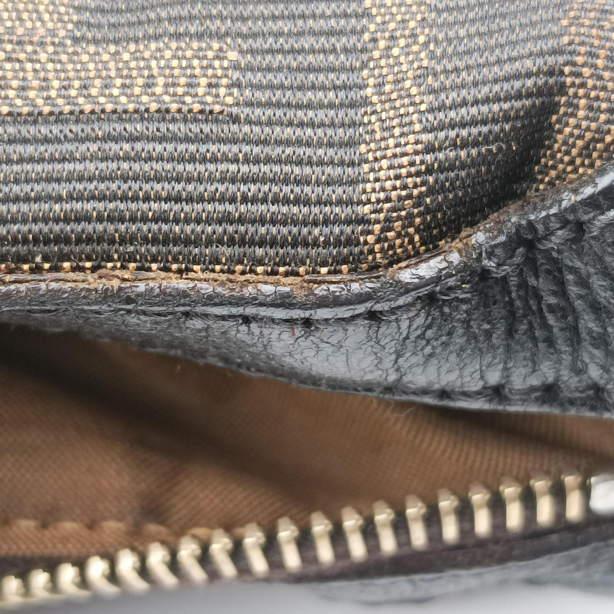 Pre-owned Fendi Zucca Brown canvas 8BT142 shoulderbag | stylenewstar