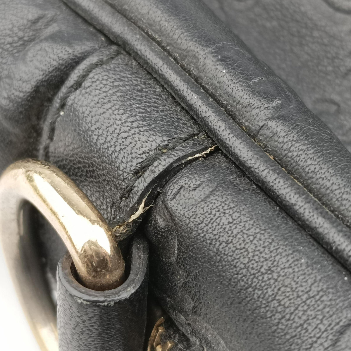 Vintage Gucci Guccissima Black Leather 208463 handbag | stylenewstar