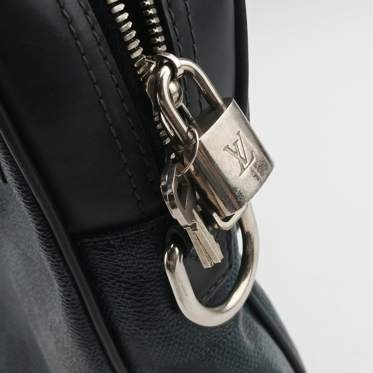 Pre-owned Louis Vuitton Porte-Documents Business cobalt Damier canvas N41347 shoulderbag | stylenewstar