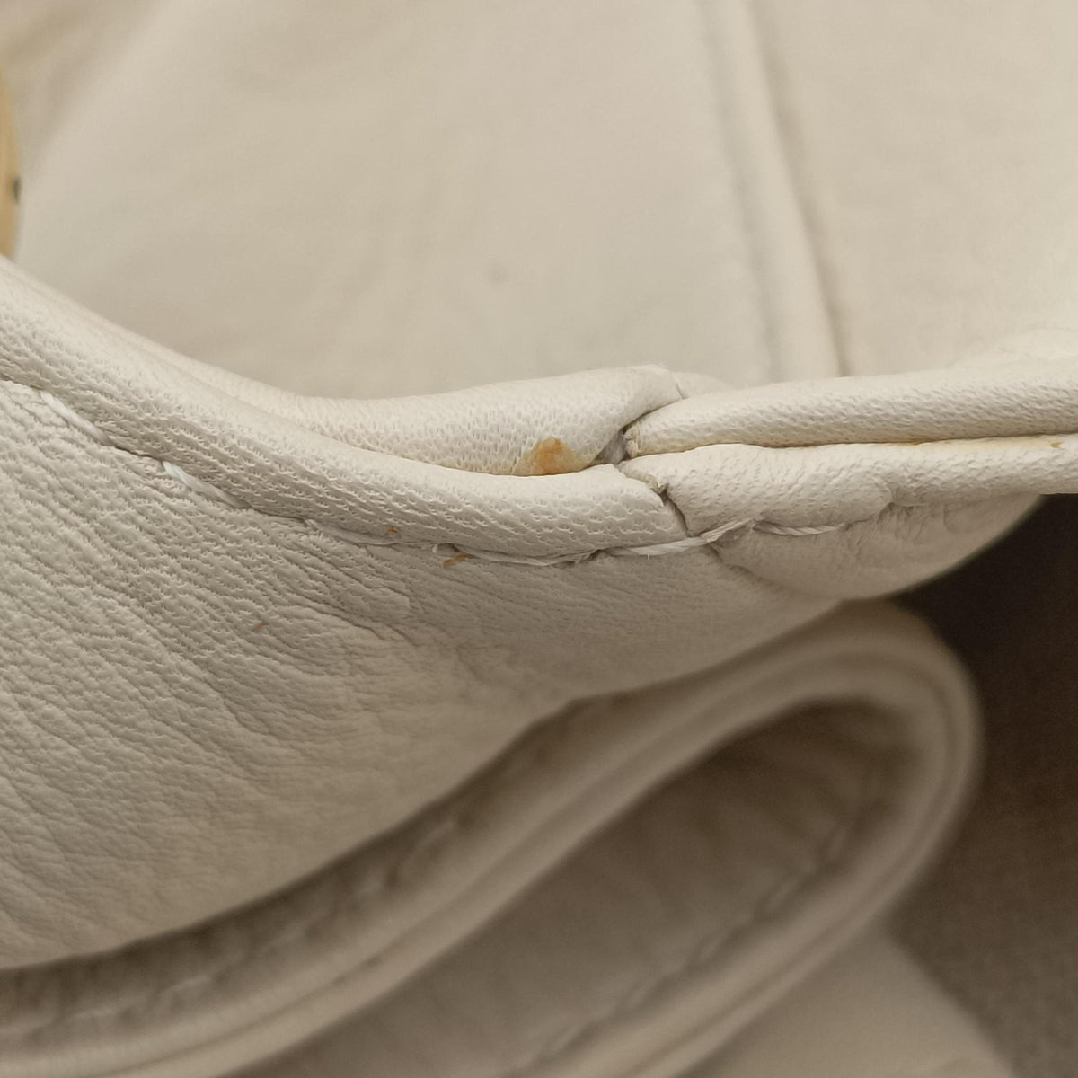 Pre-owned Gucci Greenwich Medium White Leather 268747 handbag | stylenewstar