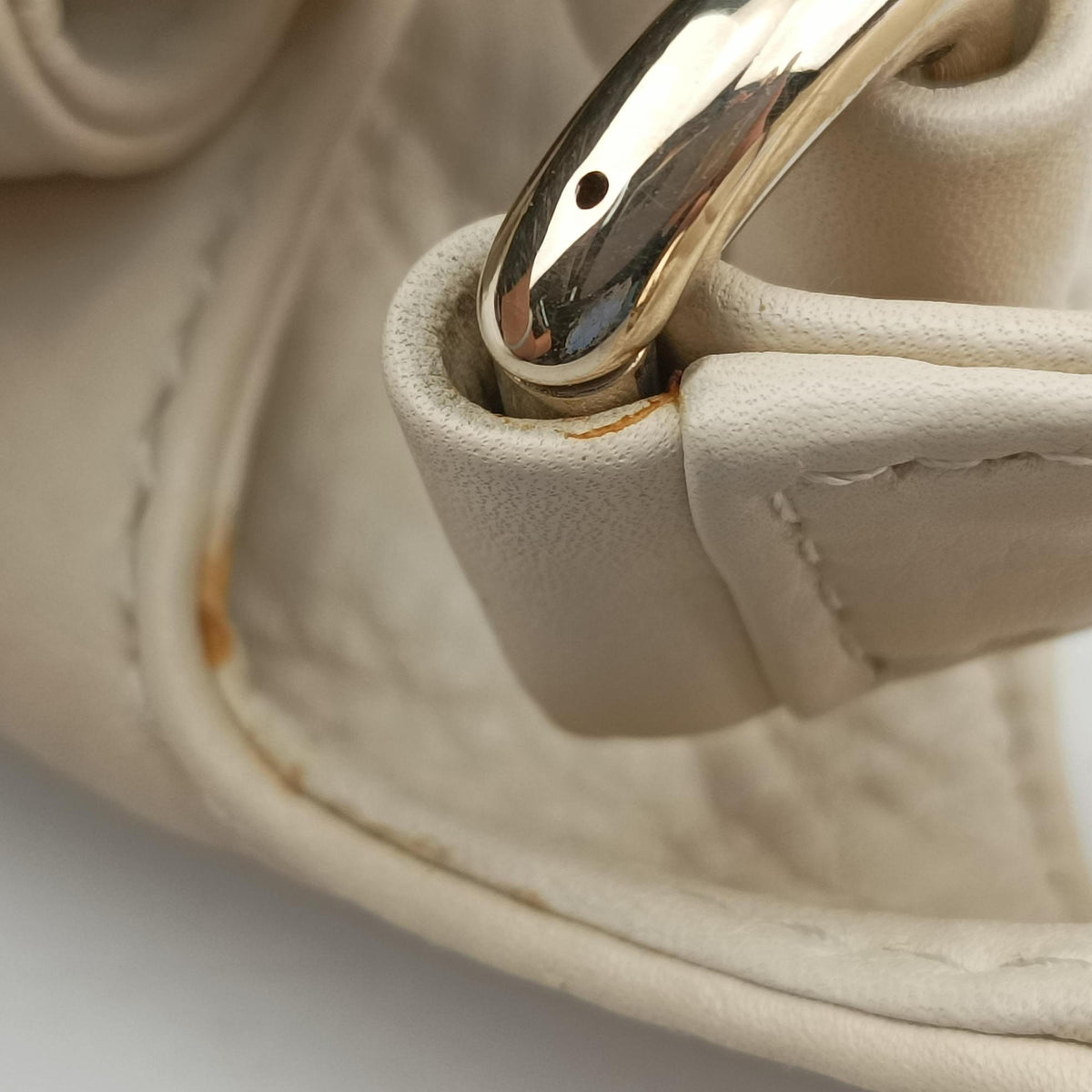 Pre-owned Gucci Greenwich Medium White Leather 268747 handbag | stylenewstar