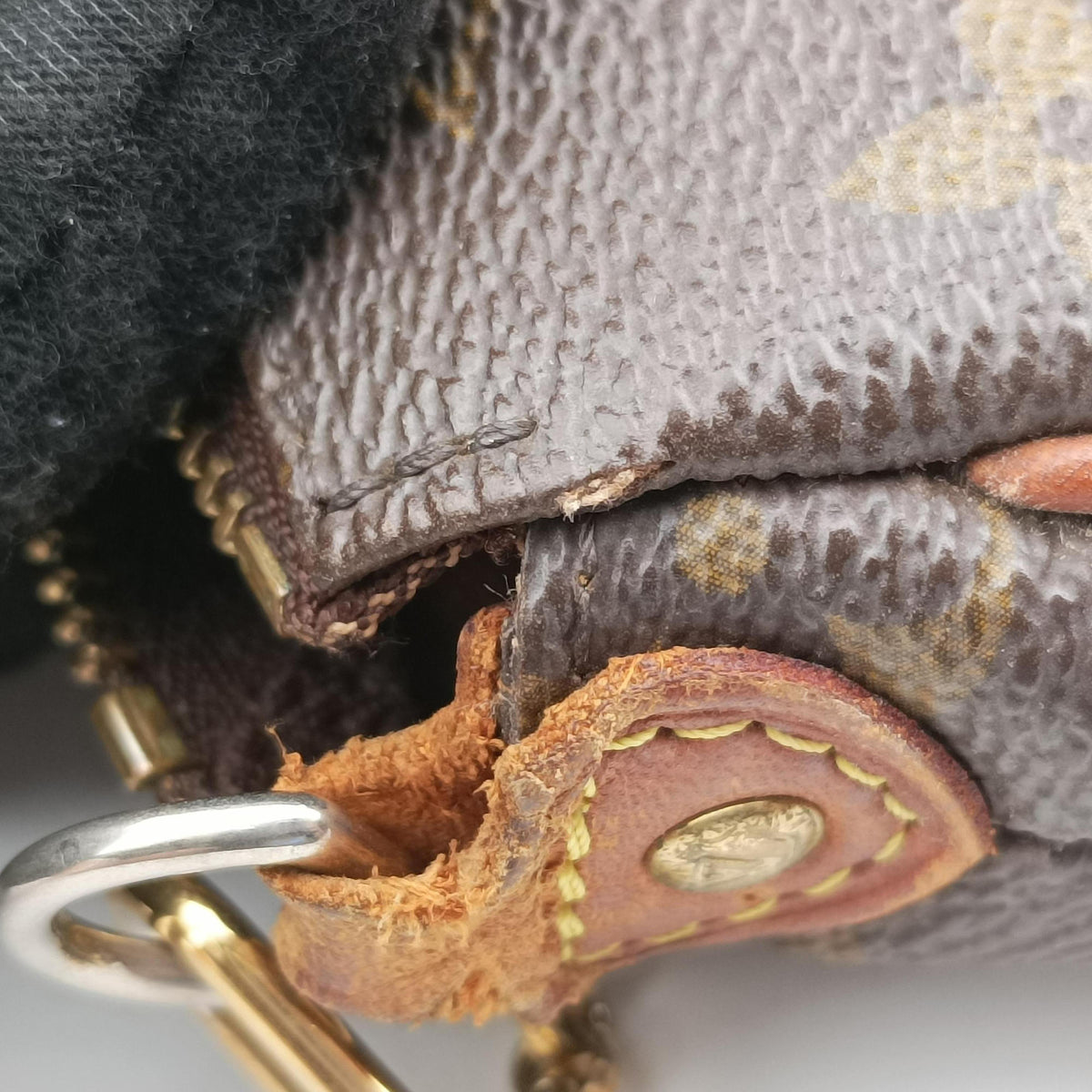 Secondhand Louis Vuitton EVA brown Monogram Canvas M95567 shoulderbag | stylenewstar