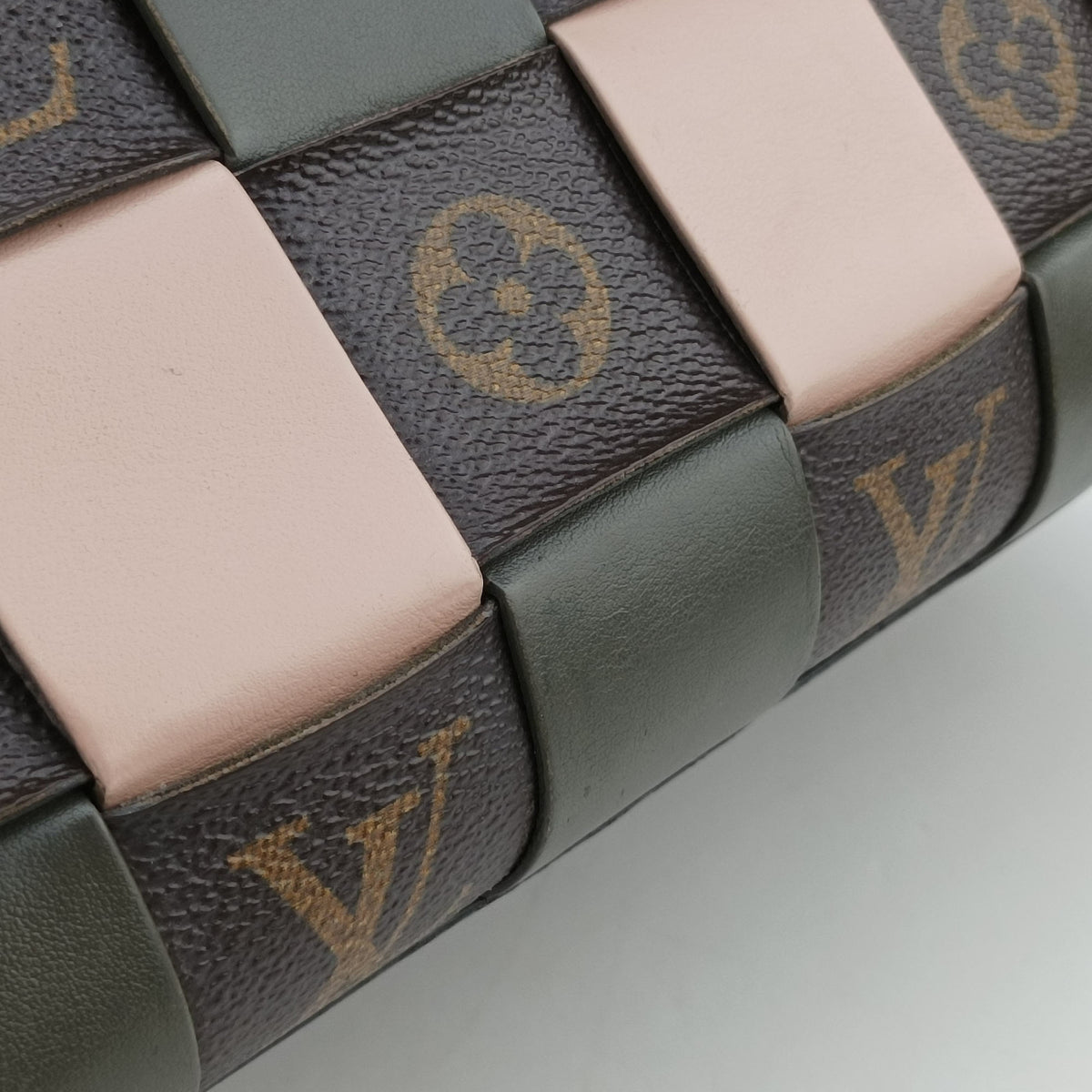Pre-owned Louis Vuitton City Steamer Pink x Black Leather M57222 handbag | stylenewstar