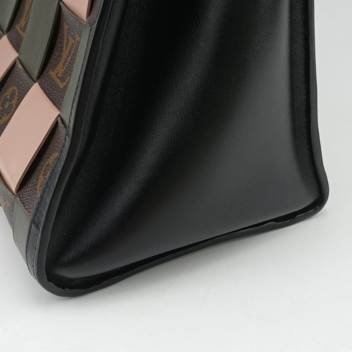 Pre-owned Louis Vuitton City Steamer Pink x Black Leather M57222 handbag | stylenewstar