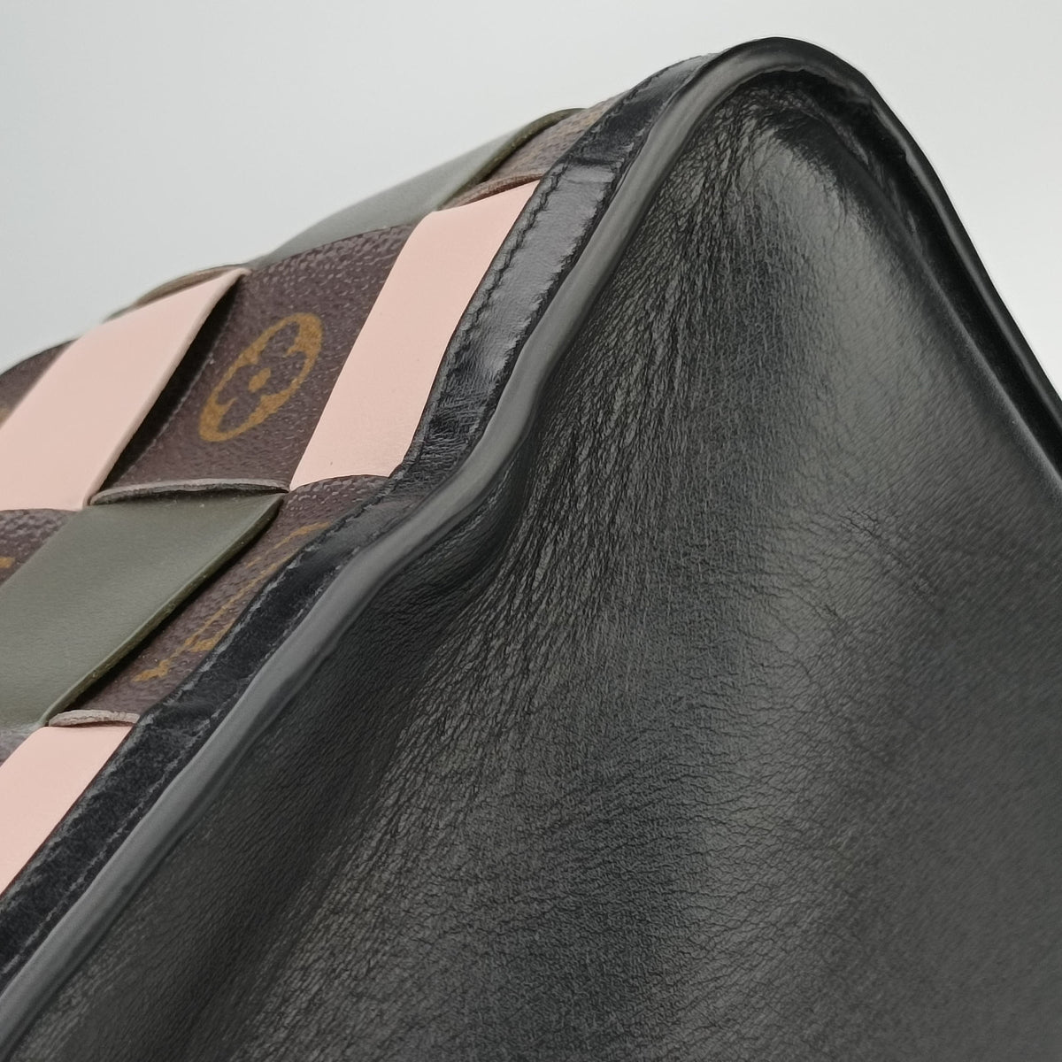 Pre-owned Louis Vuitton City Steamer Pink x Black Leather M57222 handbag | stylenewstar