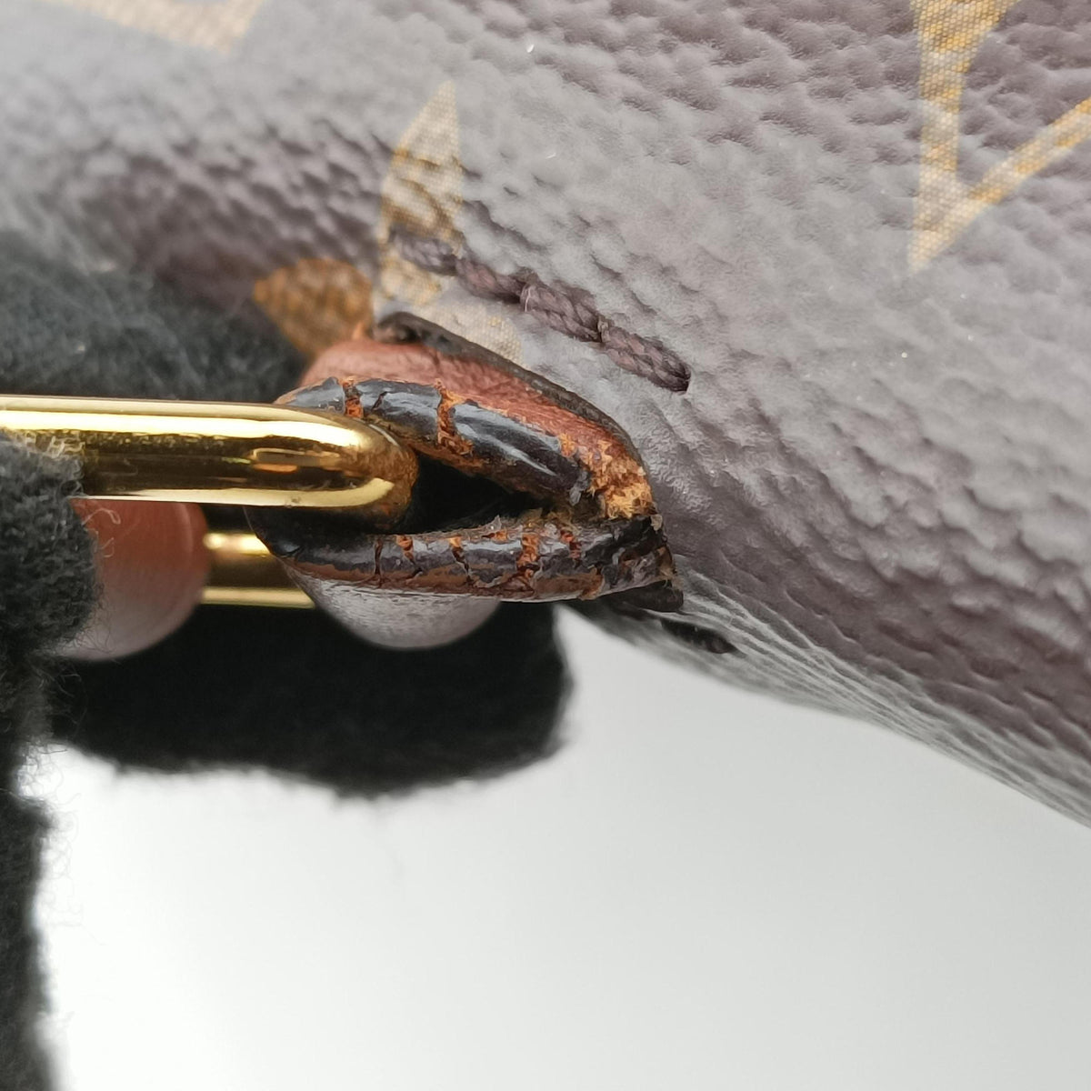 Vintage Louis Vuitton MARIGNAN brown×Rose Poodle Monogram Canvas×calf leather M43960 shoulderbag | stylenewstar