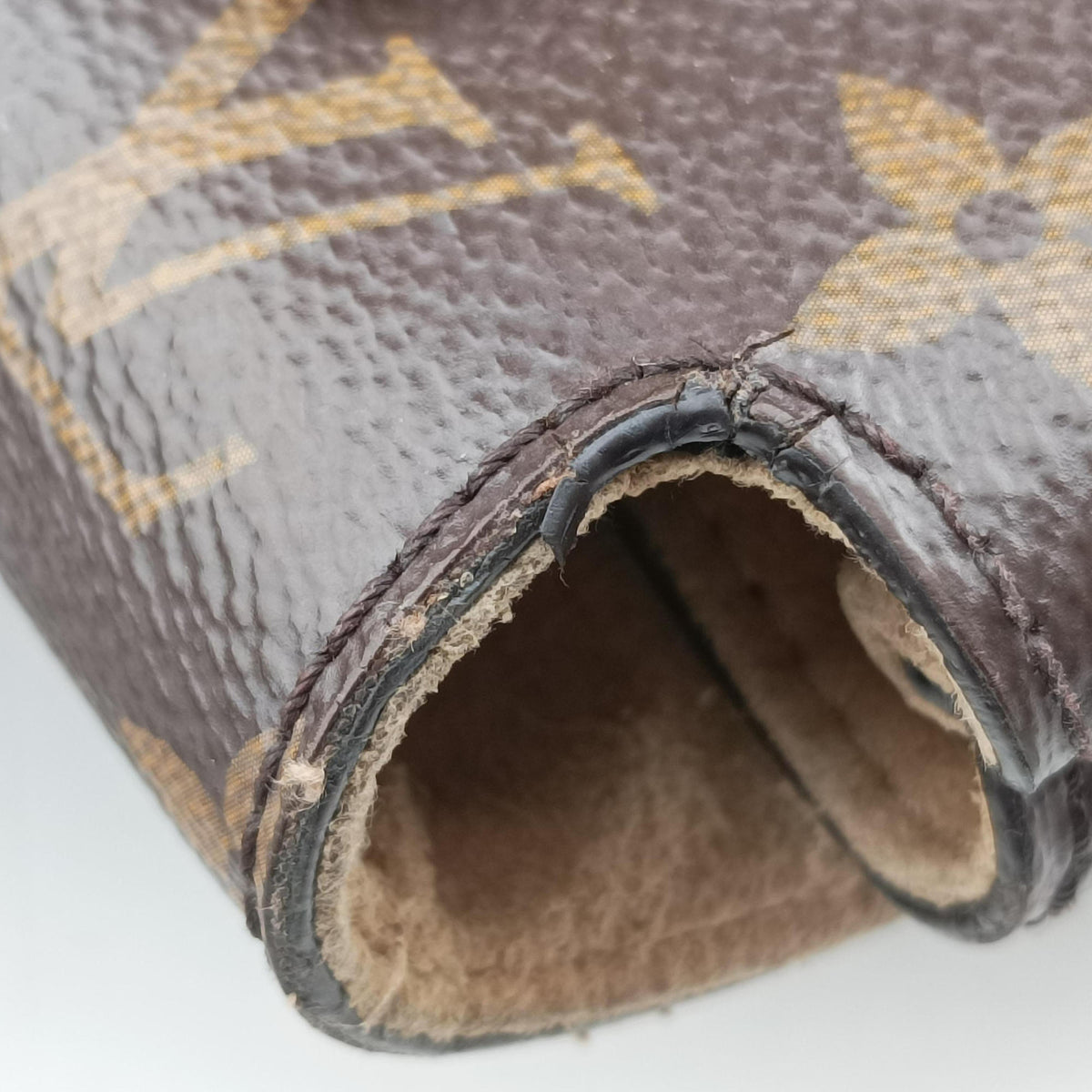 Vintage Louis Vuitton MARIGNAN brown×Rose Poodle Monogram Canvas×calf leather M43960 shoulderbag | stylenewstar