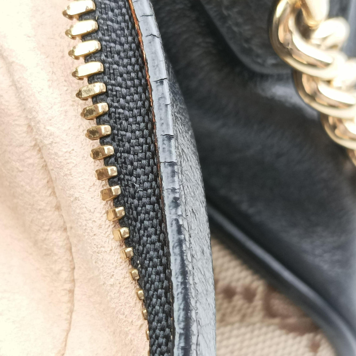 Secondhand Gucci GG Marmont Black×beige Canvas×Leather 447632 shoulderbag | stylenewstar