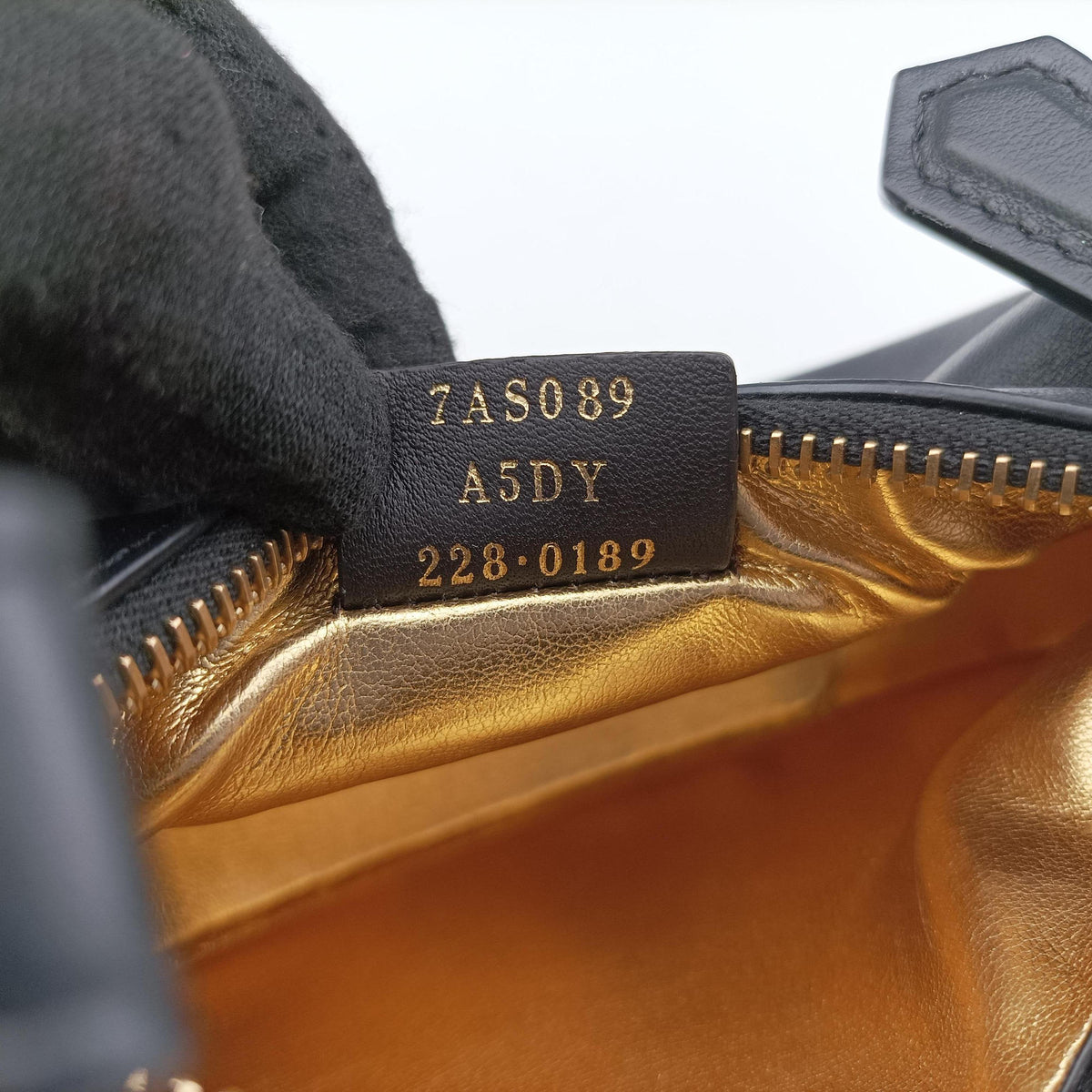 Pre-owned Fendi Nano Fendigraphy Black Leather 7AS089 handbag | stylenewstar