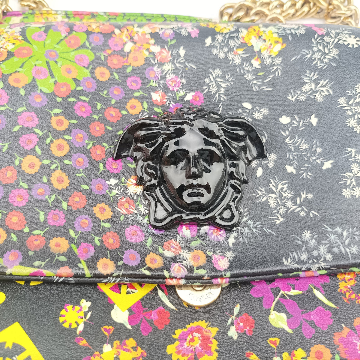 Pre-owned VERSACE MEDUSA Multicolour Leather  shoulderbag | stylenewstar