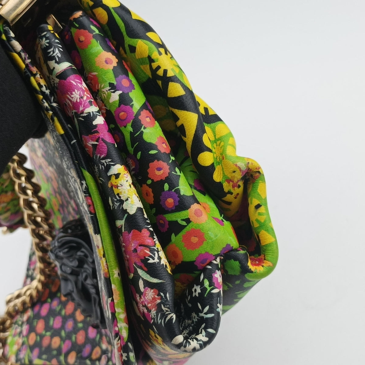 Pre-owned VERSACE MEDUSA Multicolour Leather  shoulderbag | stylenewstar
