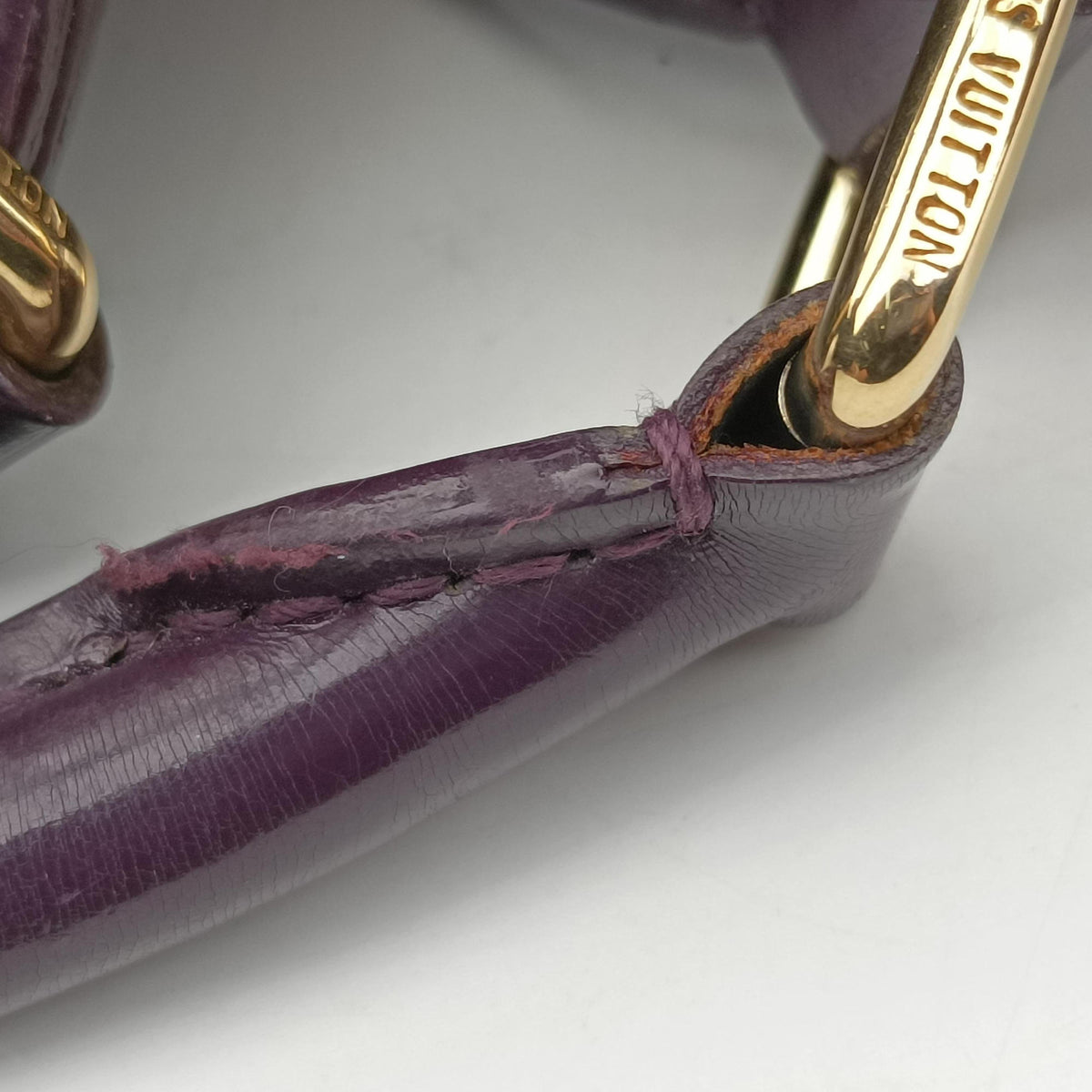Vintage Louis Vuitton Mahina Surya XL Violet Vernis M95798 handbag | stylenewstar