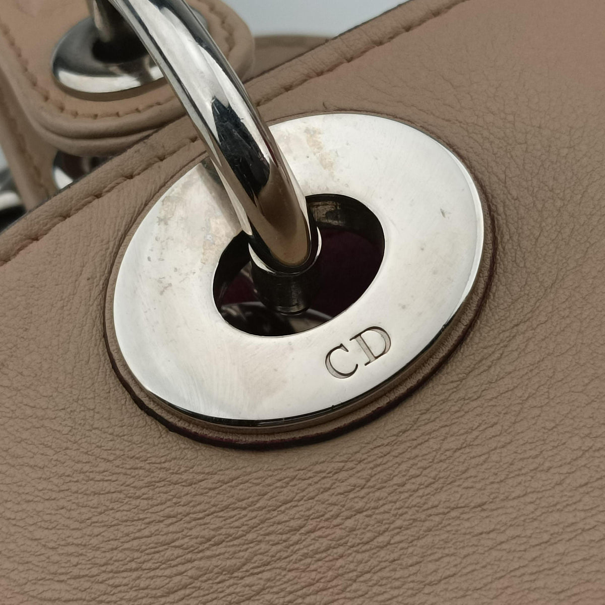Secondhand Christian Dior Diorissimo Beige Leather  shoulderbag | stylenewstar