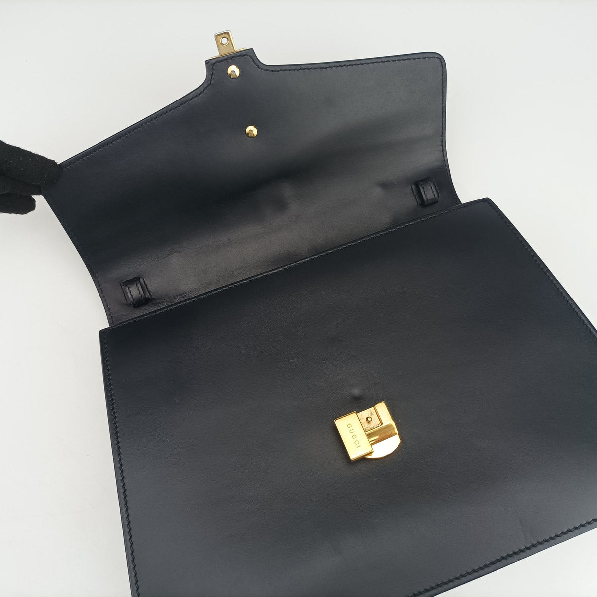 Pre-owned Gucci Sylvie Black Leather 431665 shoulderbag | stylenewstar