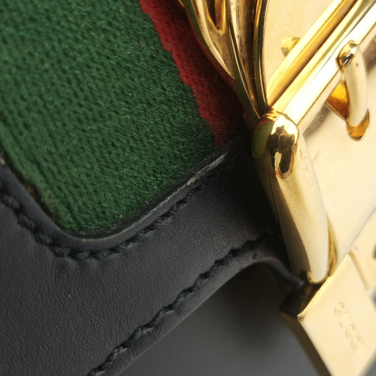 Pre-owned Gucci Sylvie Black Leather 431665 shoulderbag | stylenewstar