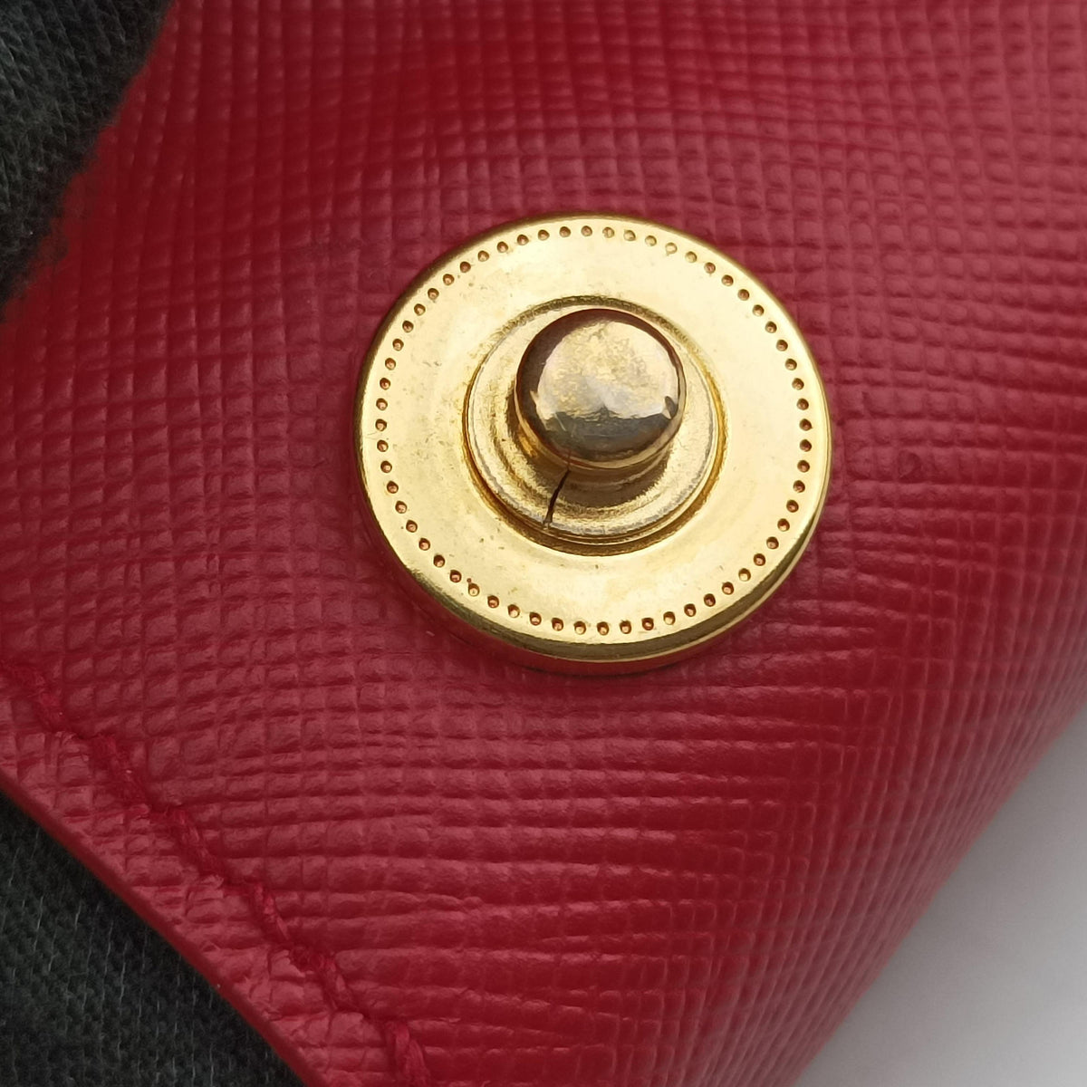 Pre-owned Prada Galleria Red SAFFIANO Leather BN1844 handbag | stylenewstar