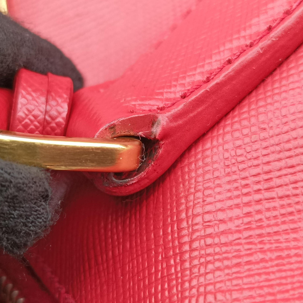 Pre-owned Prada Galleria Red SAFFIANO Leather BN1844 handbag | stylenewstar