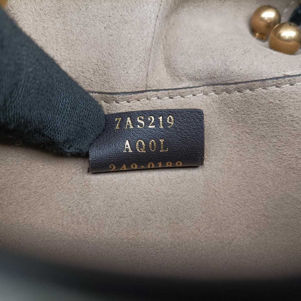 Vintage Fendi C'mon Nano White Leather 7AS219 shoulderbag | stylenewstar