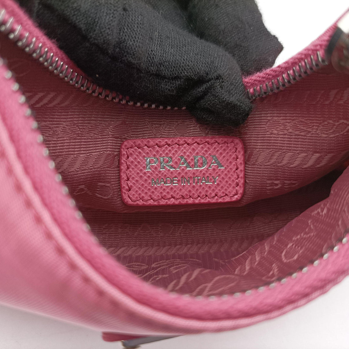 Secondhand Prada Re-Edition 2005 Nylon Mini Pink nylon 1TT122 shoulderbag | stylenewstar