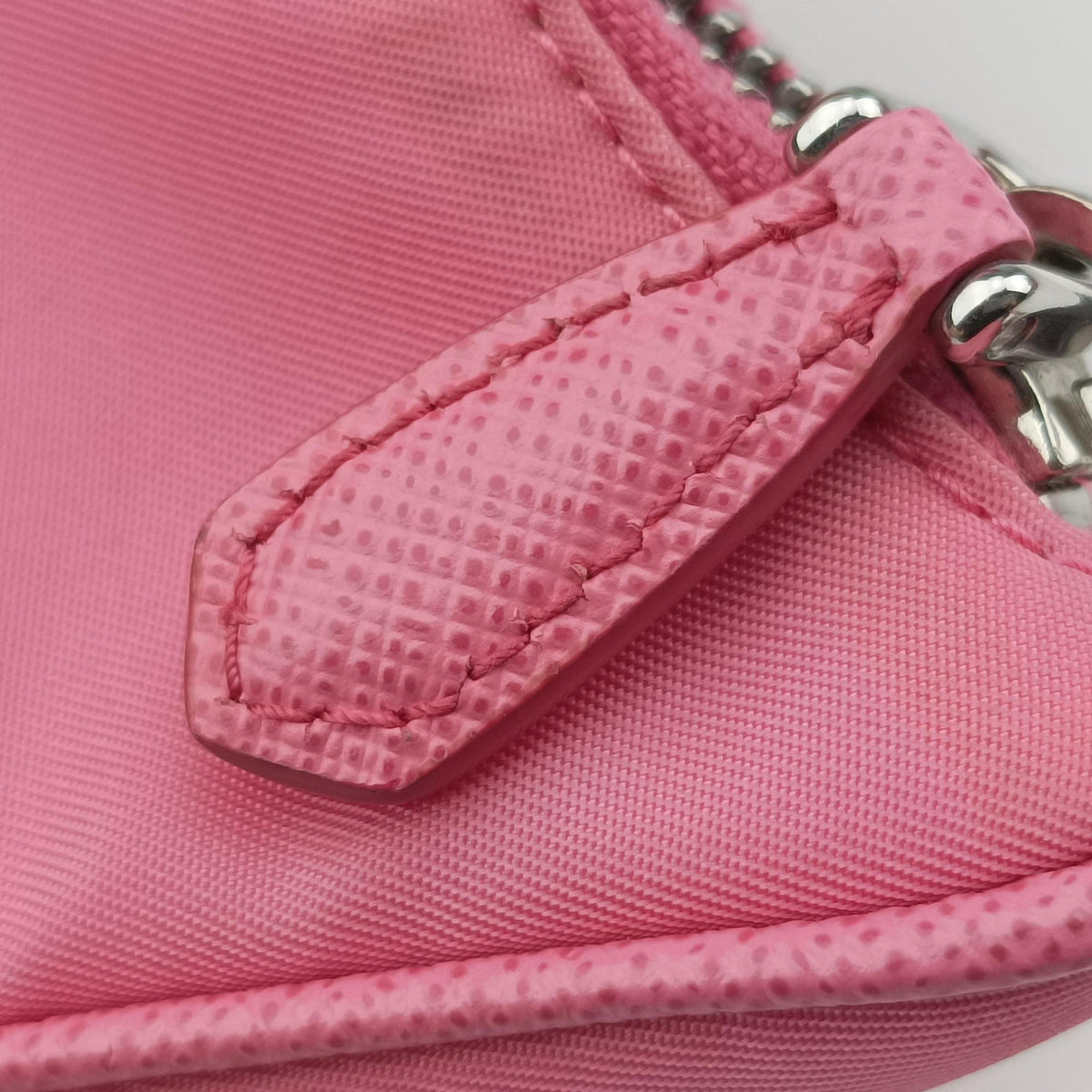 Secondhand Prada Re-Edition 2005 Nylon Mini Pink nylon 1TT122 shoulderbag | stylenewstar