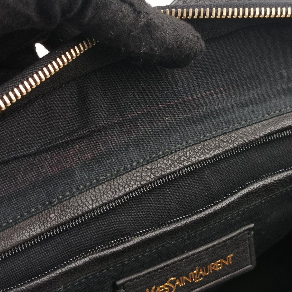 Vintage Yves Saint Laurent Cabas ChYc Black Leather 279079 handbag | stylenewstar