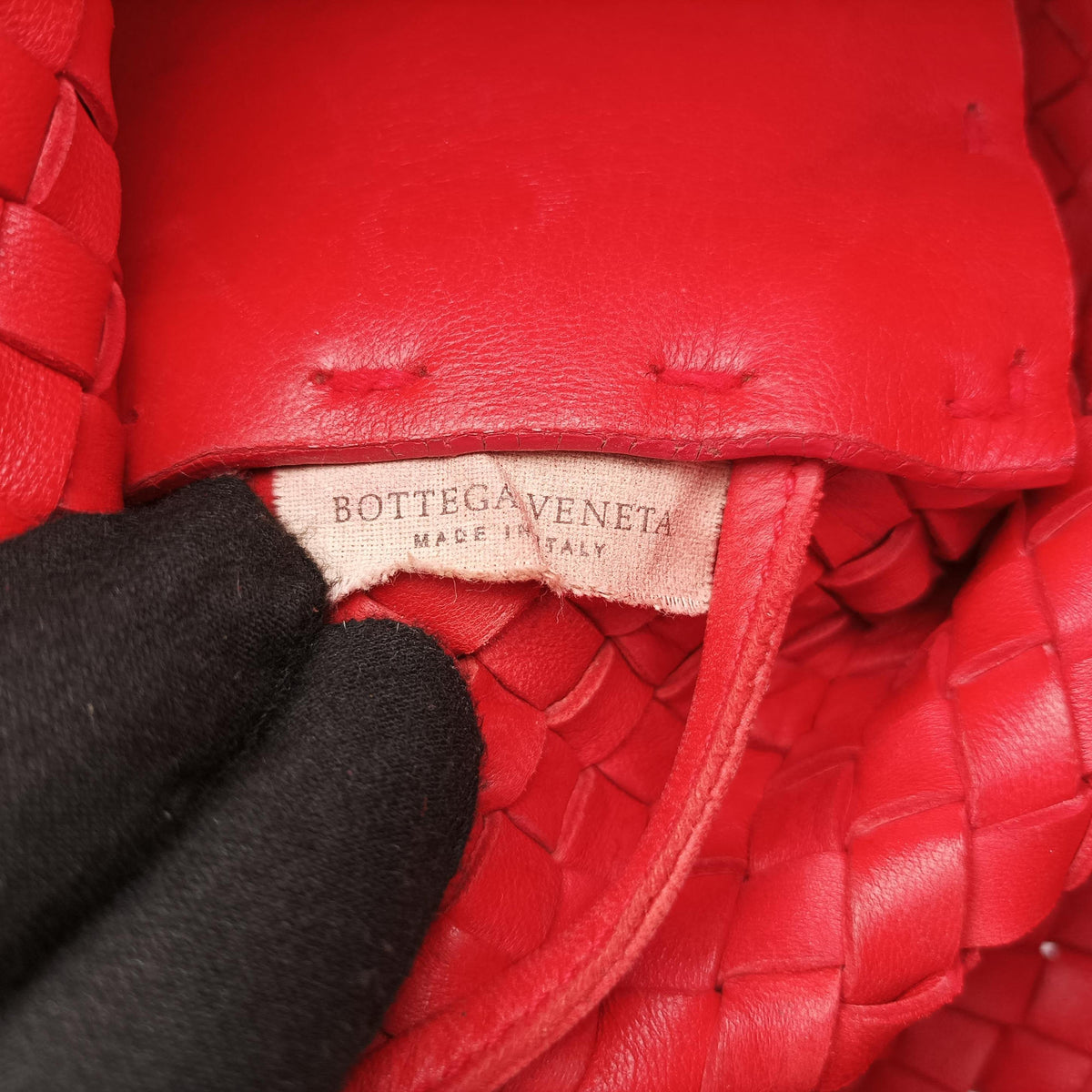 Pre-owned Bottega Veneta Cabat intrecciato Red lambskin  handbag | stylenewstar
