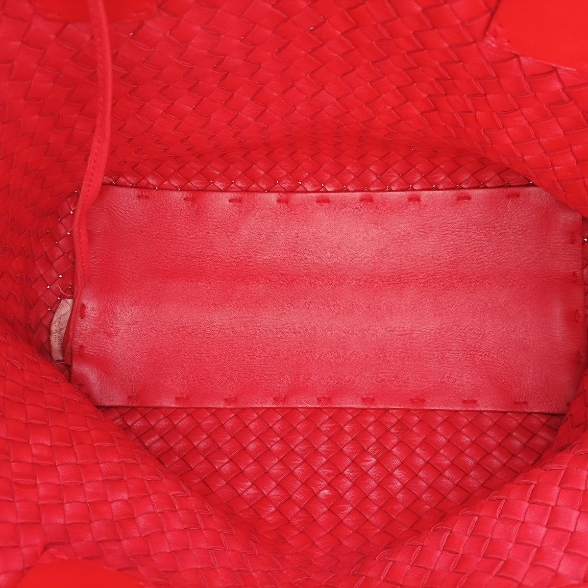 Pre-owned Bottega Veneta Cabat intrecciato Red lambskin  handbag | stylenewstar