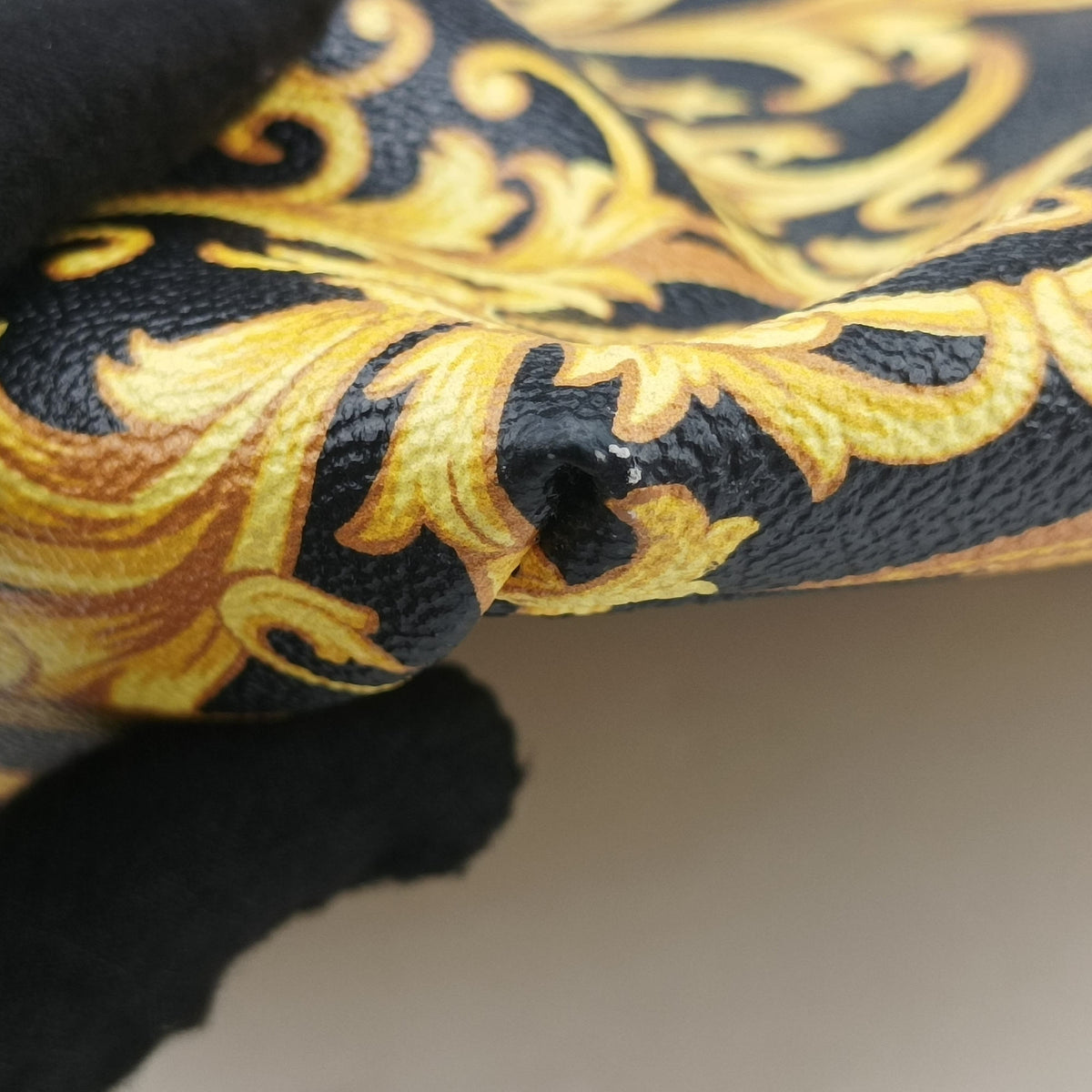 Pre-owned VERSACE Barocco Print Black×Yellow Leather  shoulderbag | stylenewstar