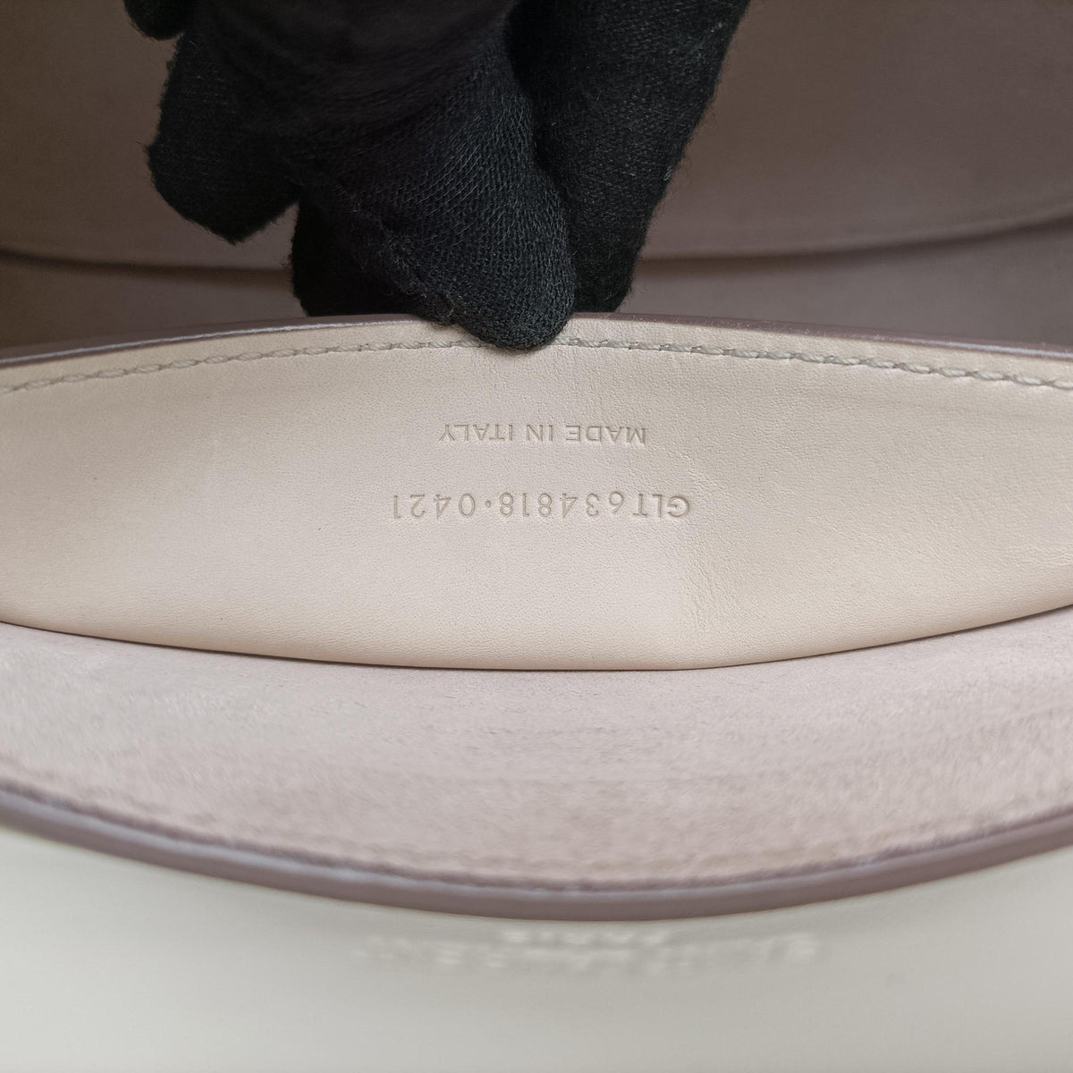 Secondhand Yves Saint Laurent KAIA White Leather 634818 shoulderbag | stylenewstar