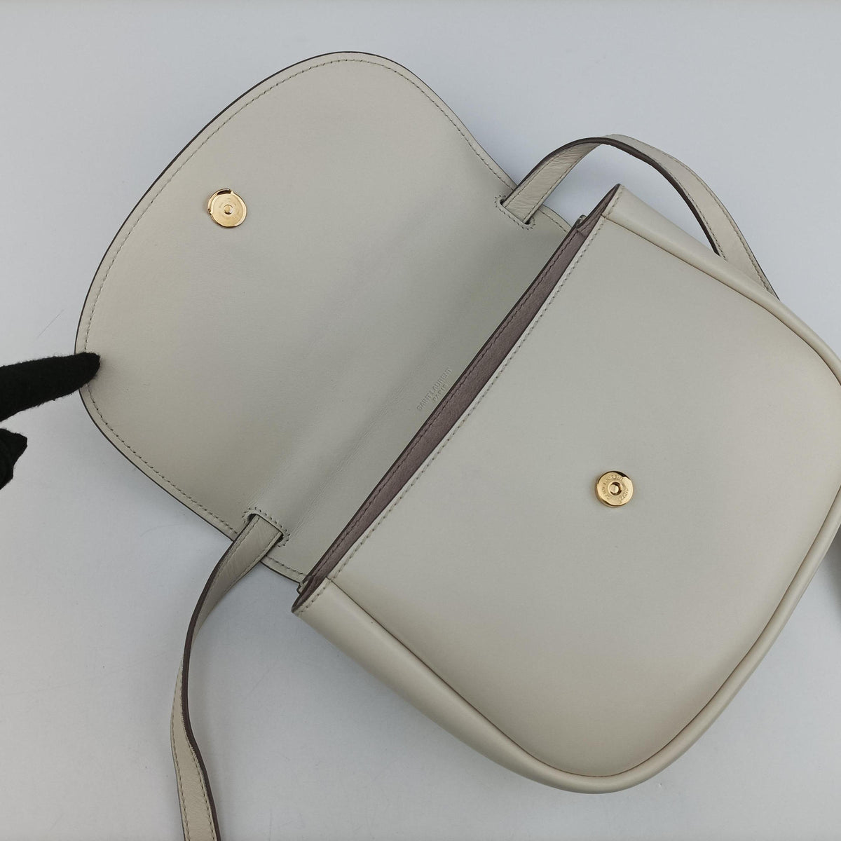 Secondhand Yves Saint Laurent KAIA White Leather 634818 shoulderbag | stylenewstar