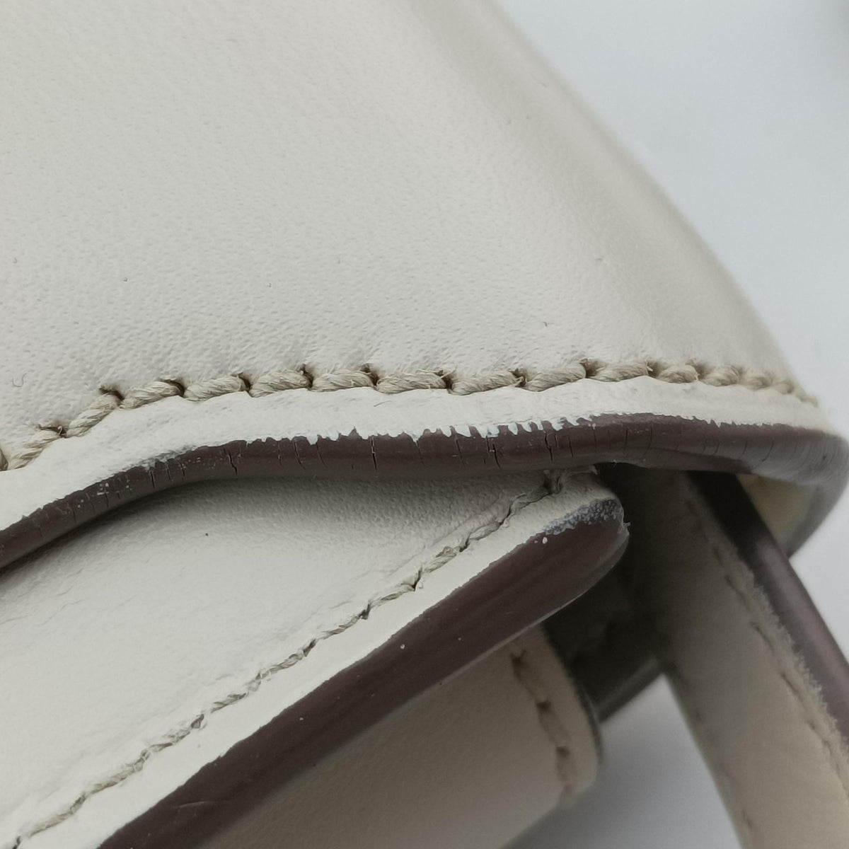 Secondhand Yves Saint Laurent KAIA White Leather 634818 shoulderbag | stylenewstar