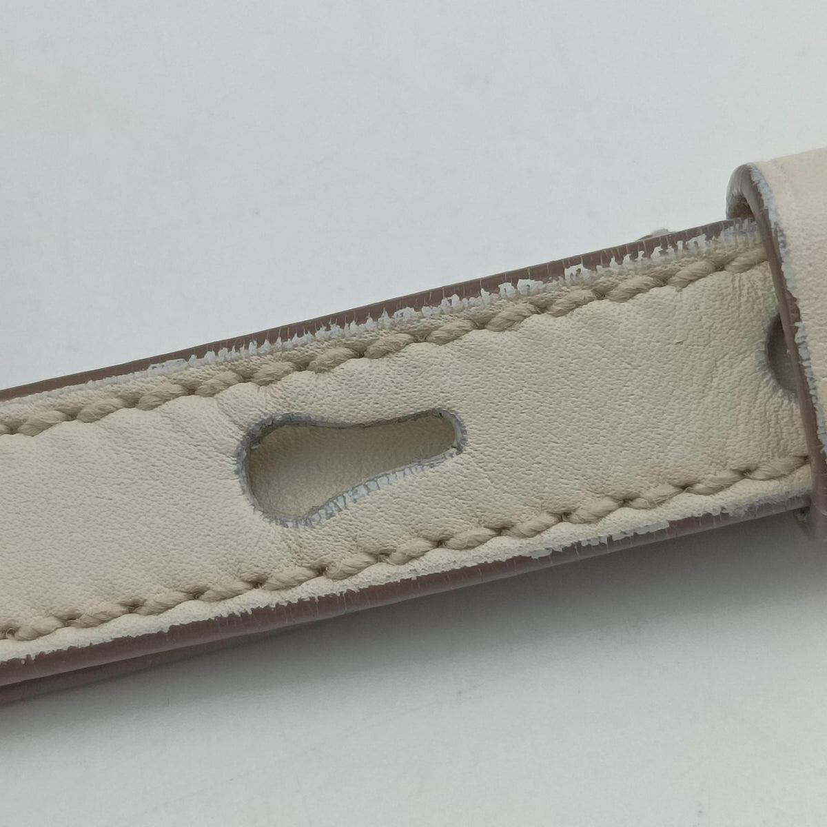 Secondhand Yves Saint Laurent KAIA White Leather 634818 shoulderbag | stylenewstar