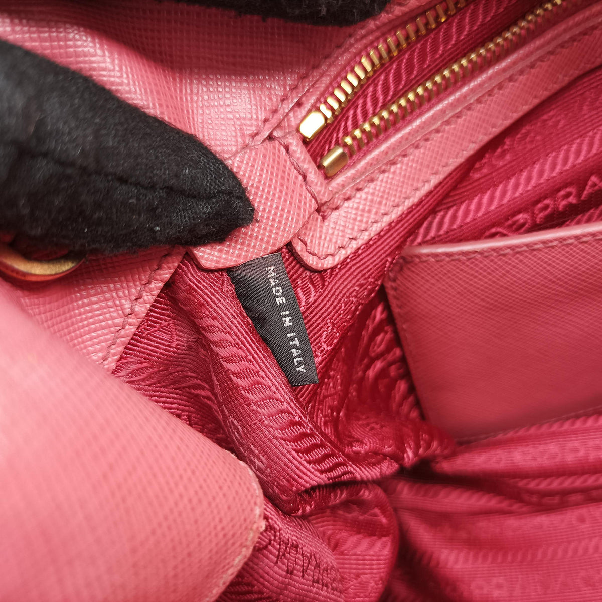 Vintage Prada Galleria Pink SAFFIANO Leather BN1844 shoulderbag | stylenewstar
