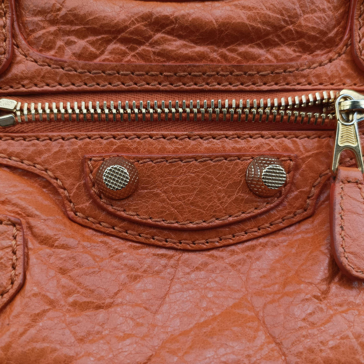 Pre-owned Balenciaga Classic City Orange lambskin  shoulderbag | stylenewstar