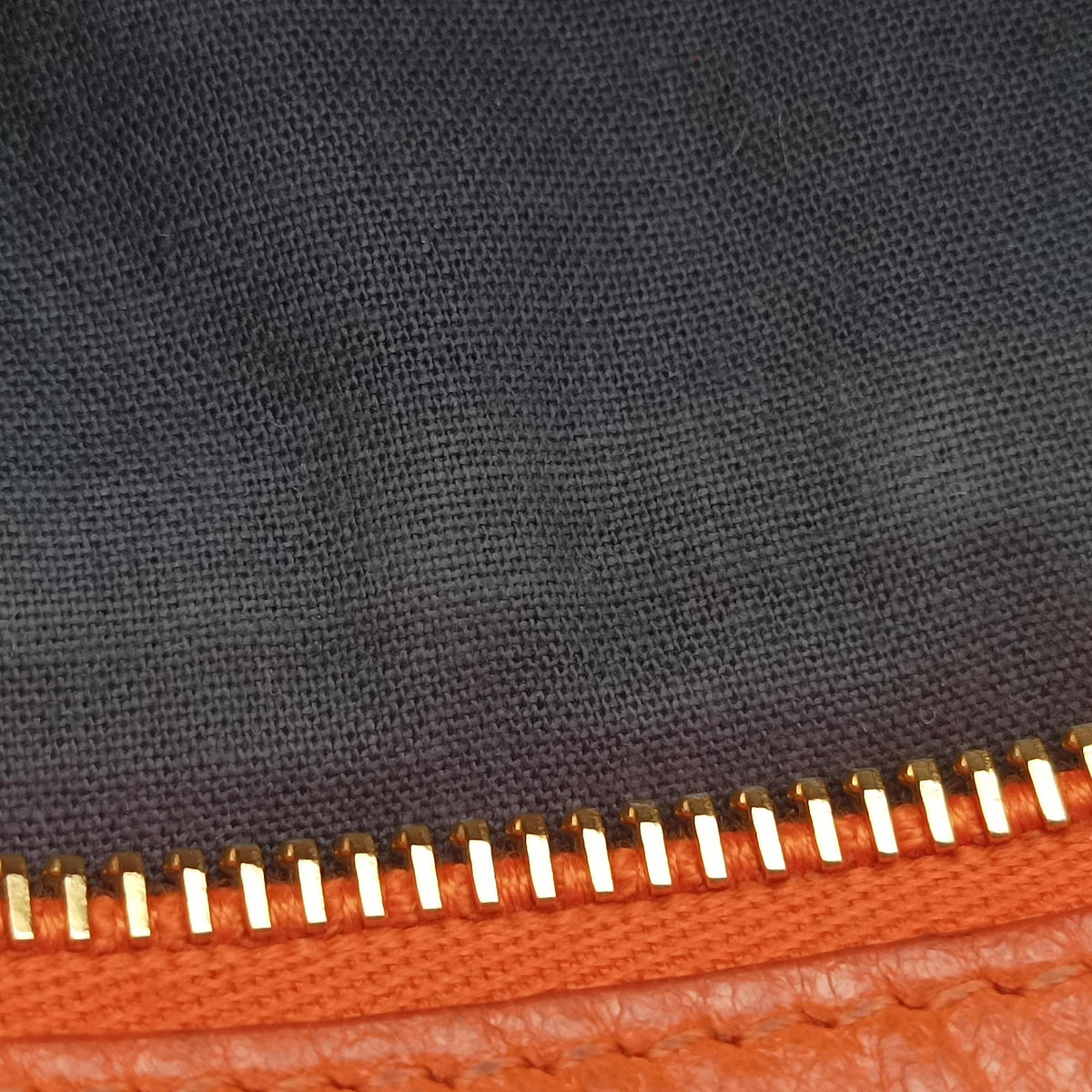 Pre-owned Balenciaga Classic City Orange lambskin  shoulderbag | stylenewstar