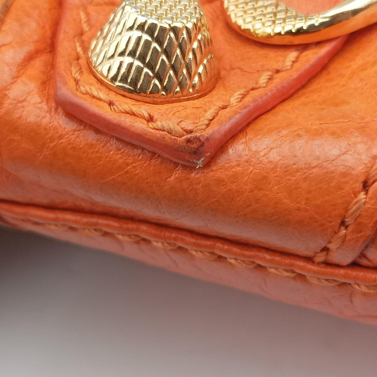 Pre-owned Balenciaga Classic City Orange lambskin  shoulderbag | stylenewstar