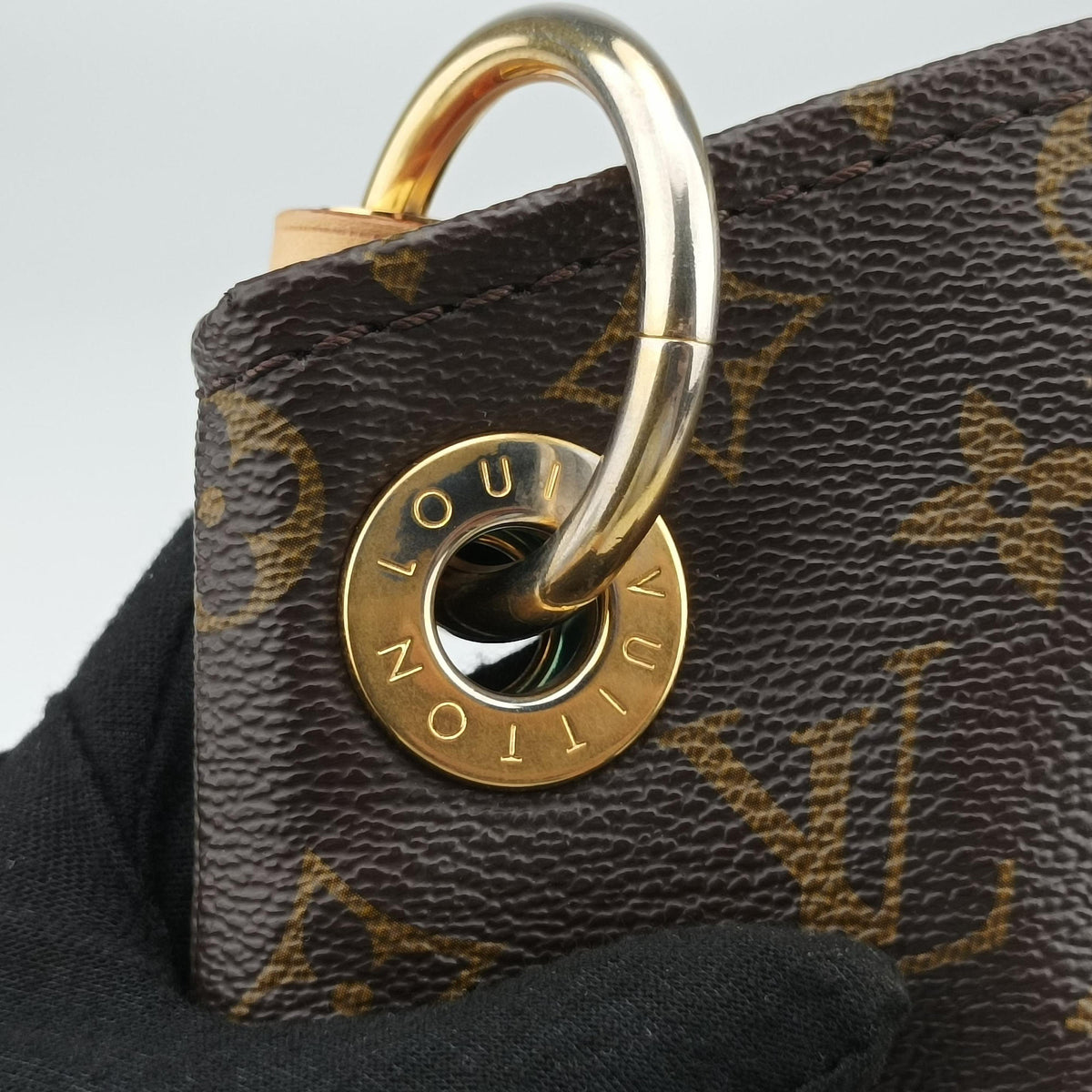 Pre-owned Louis Vuitton ARTSY MM Brown Monogram Canvas M40249 handbag | stylenewstar