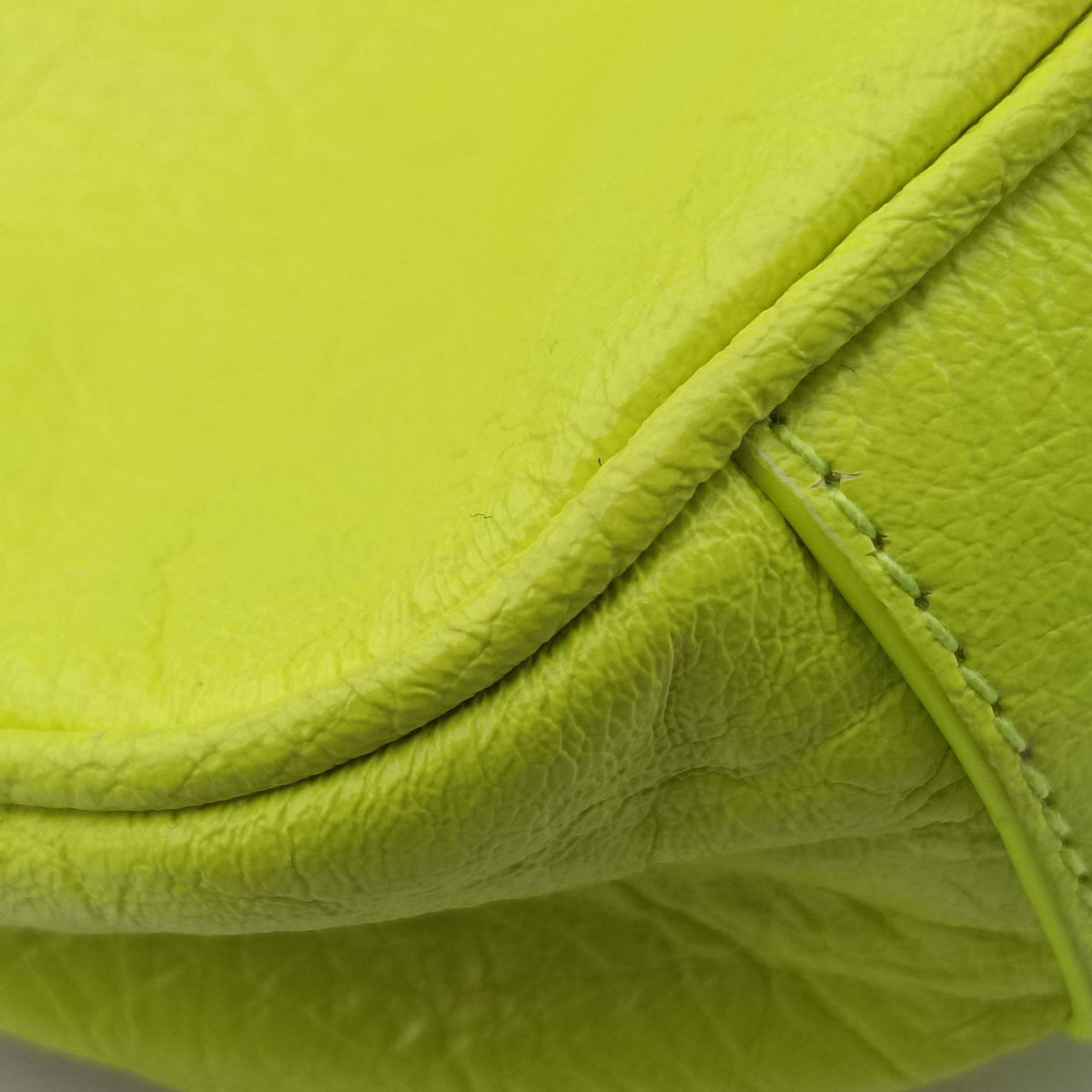 Pre-owned Balenciaga Le Cagole GreenYellow lambskin  shoulderbag | stylenewstar