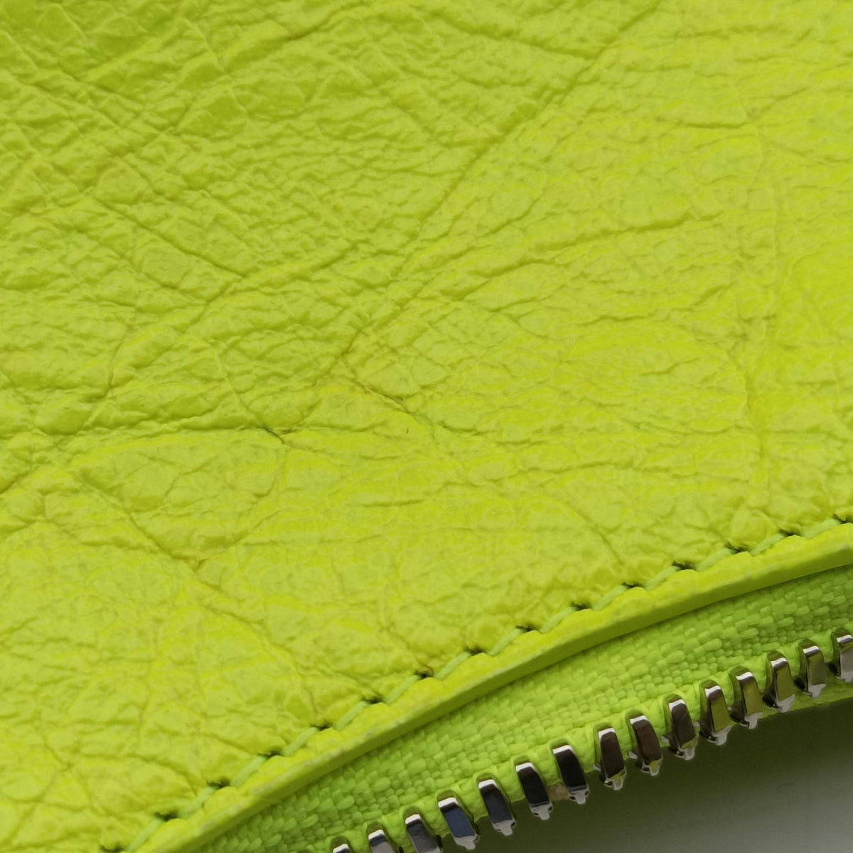Pre-owned Balenciaga Le Cagole GreenYellow lambskin  shoulderbag | stylenewstar