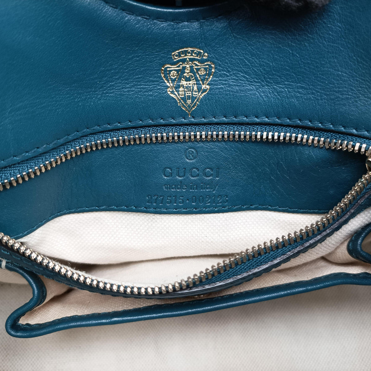 Pre-owned Gucci Stirrup Blue Leather 277515 shoulderbag | stylenewstar