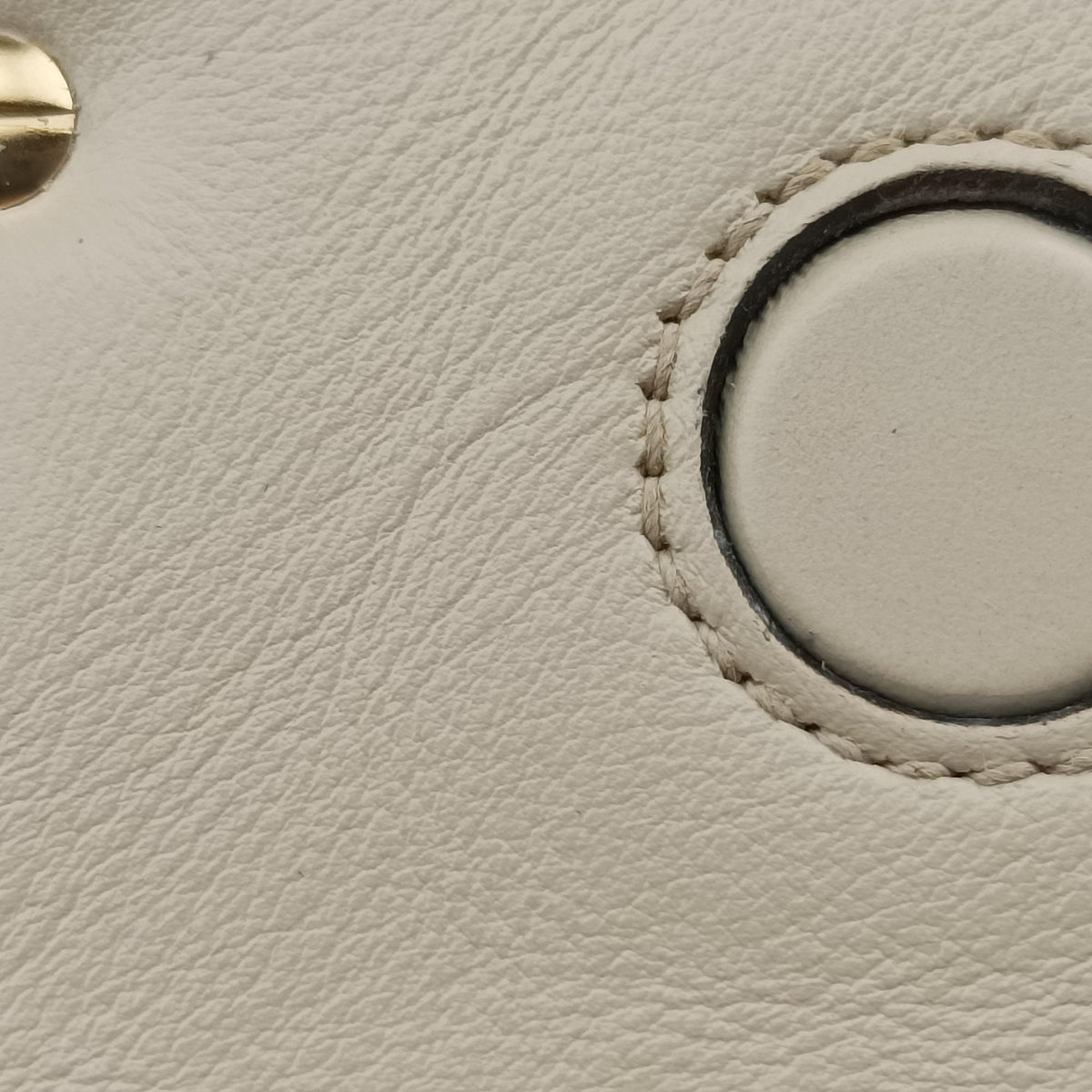 Vintage Gucci Blondie mini White Leather 698643 shoulderbag | stylenewstar