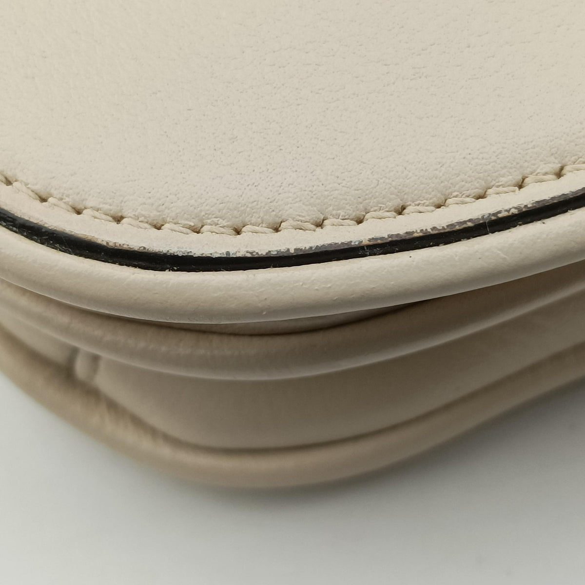 Vintage Gucci Blondie mini White Leather 698643 shoulderbag | stylenewstar