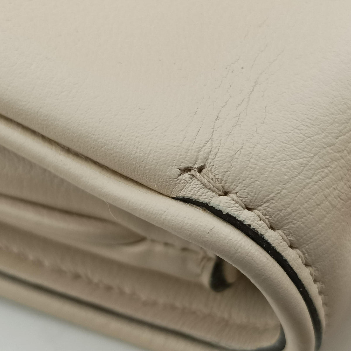 Vintage Gucci Blondie mini White Leather 698643 shoulderbag | stylenewstar