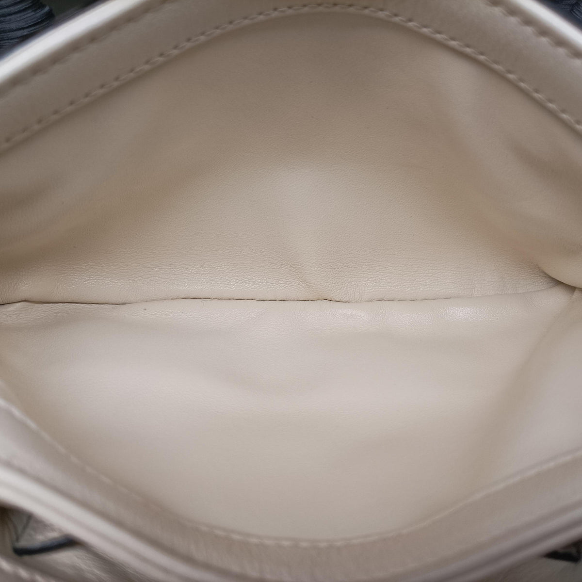 Vintage Gucci Blondie mini White Leather 698643 shoulderbag | stylenewstar