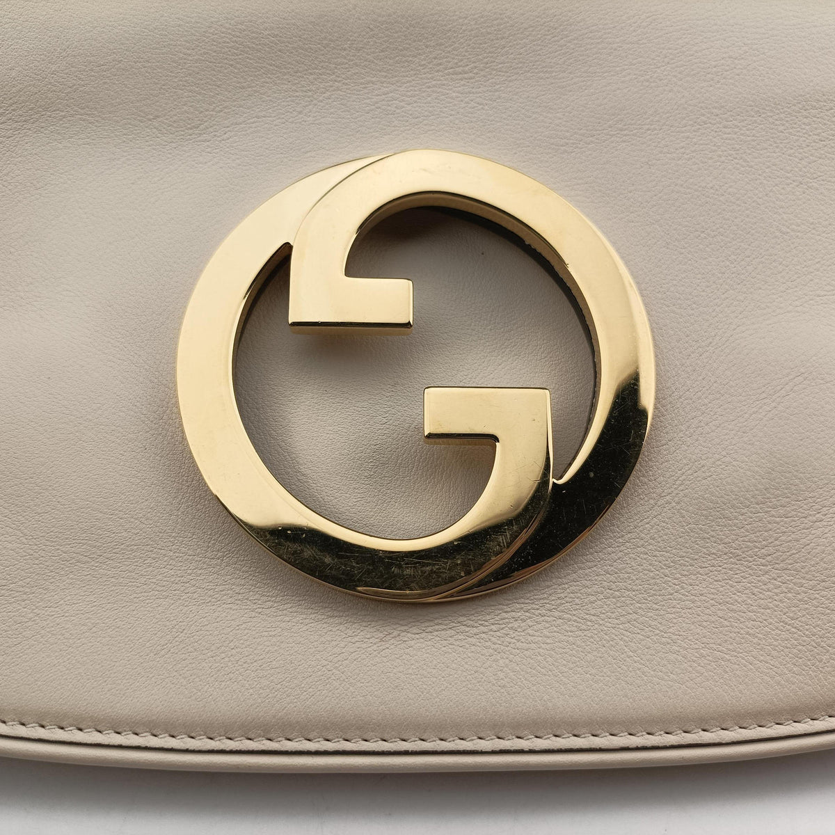 Pre-owned Gucci Blondie Chain White Leather 699268 shoulderbag | stylenewstar